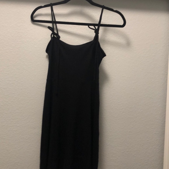 Black flowy forever 21 dress - Picture 4 of 4